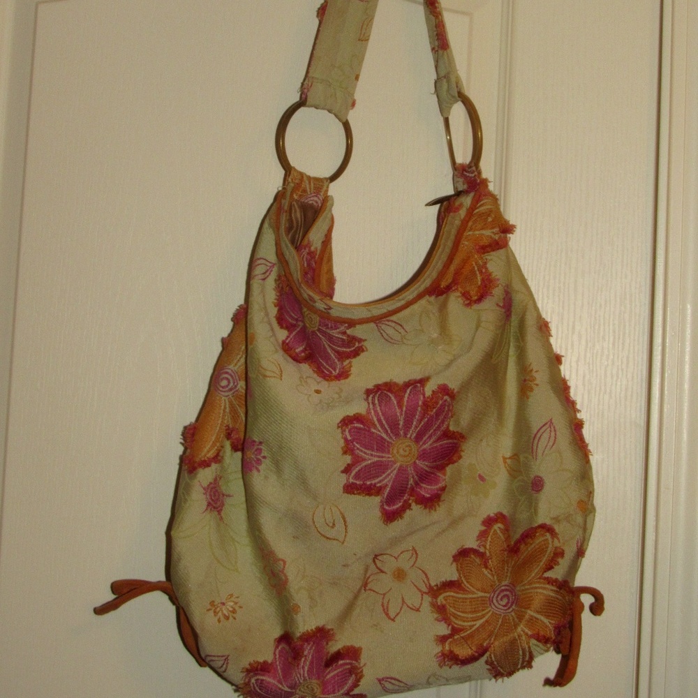 FLORAL FABRIC HOBO BAG